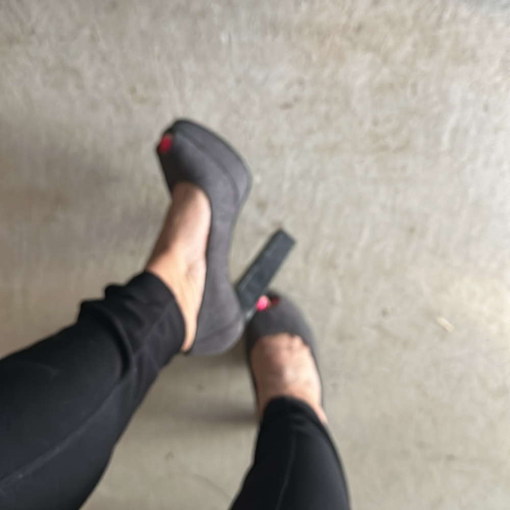 Pre Loved Heels View 2